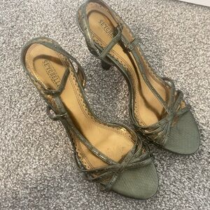 Seychelles Strappy Green & Gold Studded It Girl Costume Party Heels Size 9